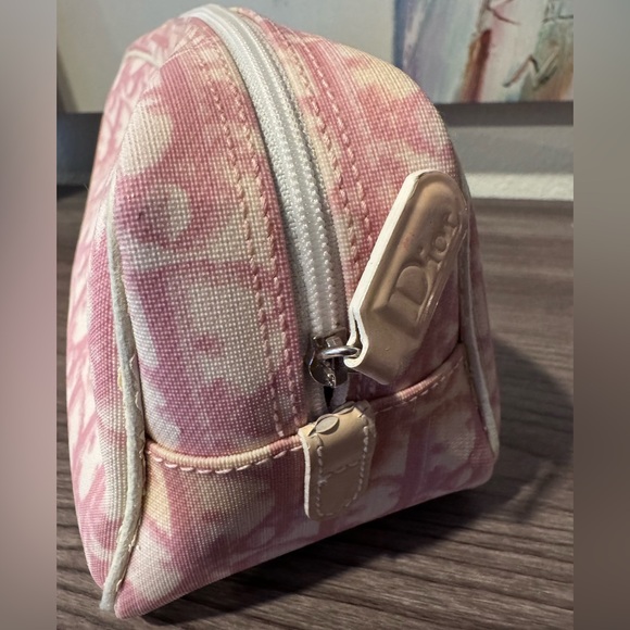 Dior Pink Cosmetic Pouch - Picture 10 of 11